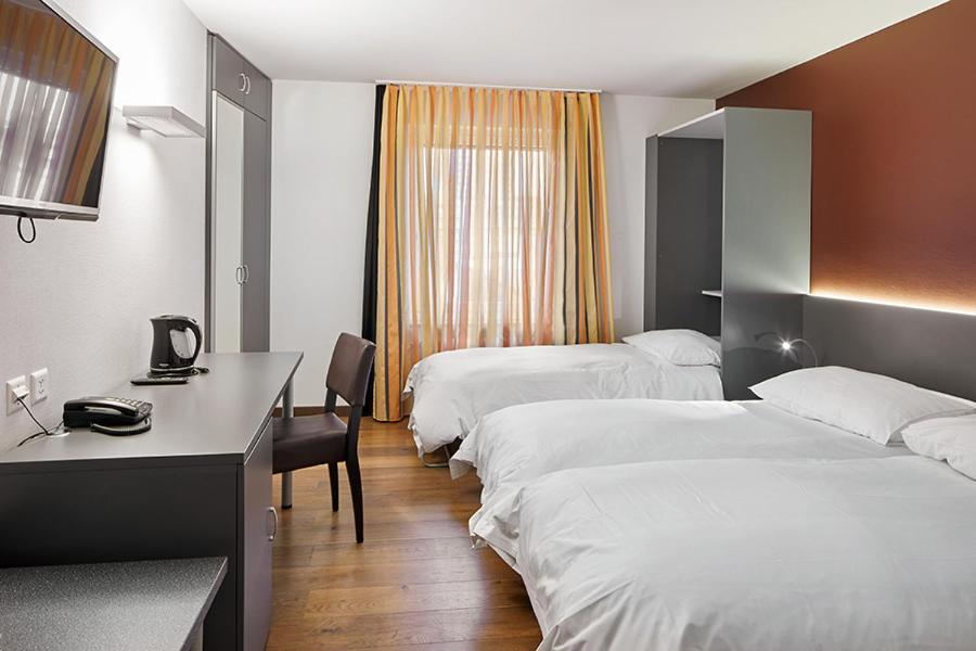 Hotel Du Commerce 3*