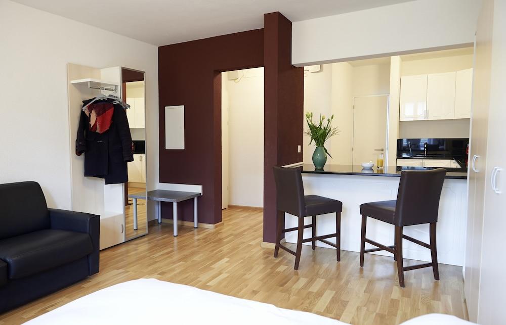 Hotel Du Commerce 3*